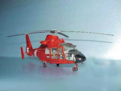 Trumpeter Aerospatiale HH-65A Dolphin – 1:48 helikopter makett