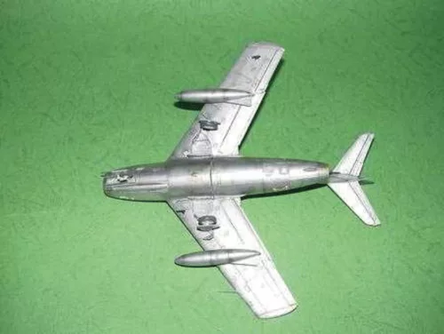 Trumpeter MiG-15 bis Fagot – 1:48 repülőgép makett