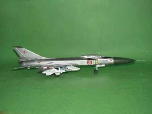Trumpeter Sukhoi Su-15 UM Flagon F – 1:48 repülőgép makett