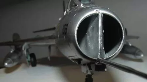 Trumpeter Shenyang FT-6 kiképzőgép – 1:48 repülőgép makett