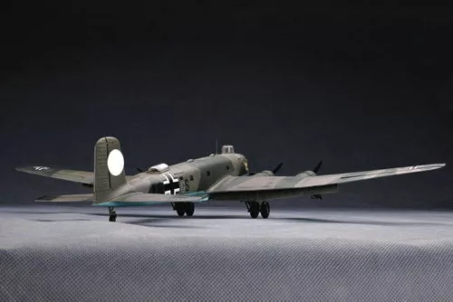 Trumpeter Focke-Wulf Fw 200 C-4 Condor – 1:48 repülőgép makett