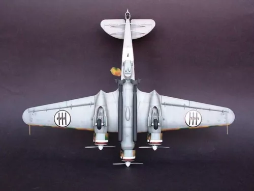 Trumpeter Savoia Marchetti SM-79 II Sparviero – 1:48 repülőgép makett