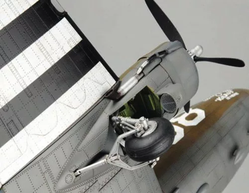 Trumpeter C-47A Skytrain – 1:48 repülőgép makett