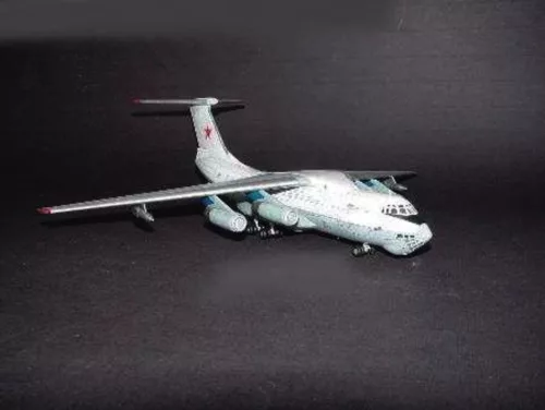Trumpeter Iljushin IL-78 Midas – 1:144 repülőgép makett