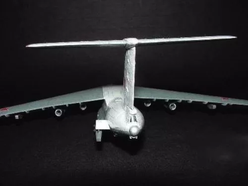 Trumpeter Iljushin IL-78 Midas – 1:144 repülőgép makett