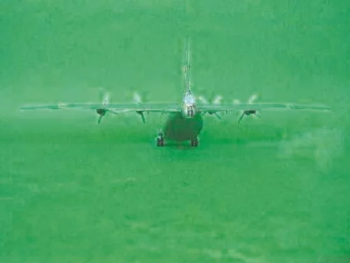 Trumpeter Antonov An-12 BK Cub – 1:100 repülőgép makett