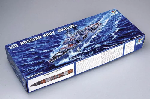 Trumpeter orosz haditengerészet Udaloy osztály romboló Severomorsk – 1:350 hajómakett