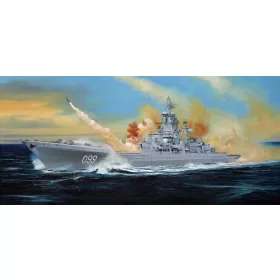   Trumpeter orosz Pyotr Velikiy csatacirkáló – 1:350 hajómakett