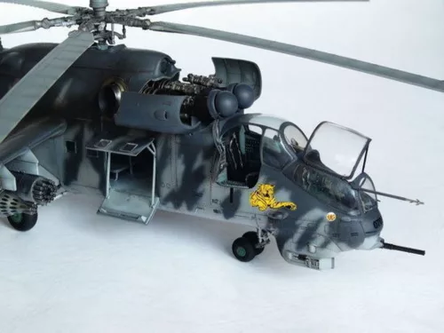 Trumpeter Mil Mi-24 V Hind-E – 1:35 helikopter makett