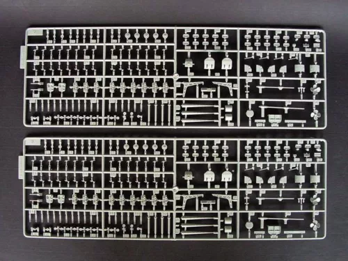 Trumpeter USS CV-13 Franklin – 1:350 repülőgép-hordozó makett