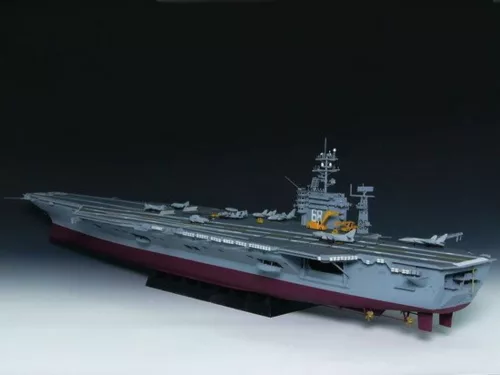Trumpeter USS Nimitz CVN-68 1975 – 1:350 repülőgép-hordozó makett