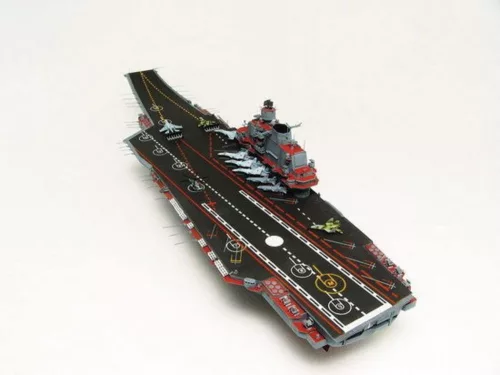 Trumpeter USSR AC Admiral Kuznetsov – 1:350 repülőgép-hordozó makett