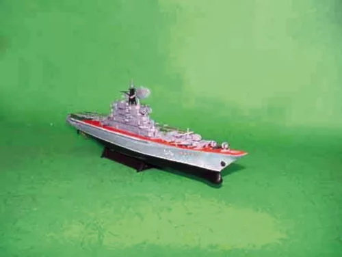 Trumpeter szovjet Minsk – 1:700 repülőgép-hordozó makett