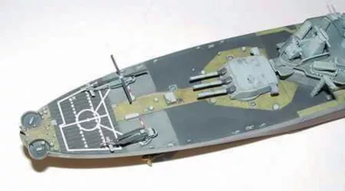 Trumpeter csatahajó USS Missouri BB-63 1991 – 1:700 hajómakett