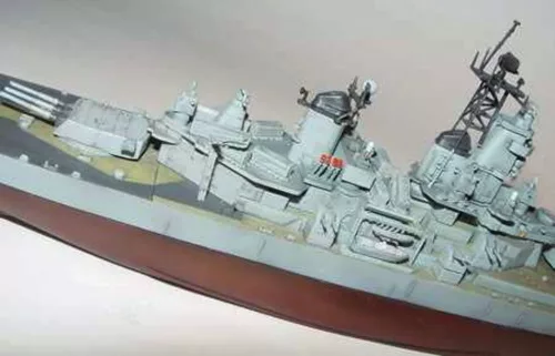 Trumpeter csatahajó USS Missouri BB-63 1991 – 1:700 hajómakett