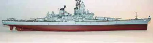 Trumpeter csatahajó USS Wisconsin BB-64 1991 – 1:700 hajómakett