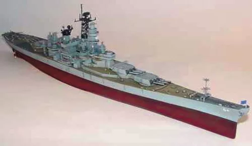 Trumpeter csatahajó USS Wisconsin BB-64 1991 – 1:700 hajómakett
