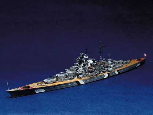 Trumpeter csatahajó Bismarck 1941 – 1:700 hajómakett