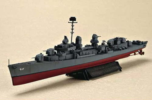 Trumpeter USS The Sullivans DD-537 – 1:700 hajómakett