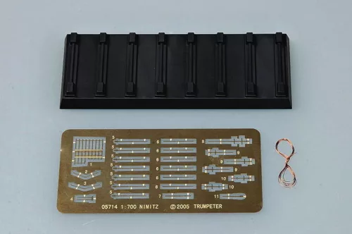 Trumpeter USS Abraham Lincoln CVN-72 – 1:700 repülőgép-hordozó makett