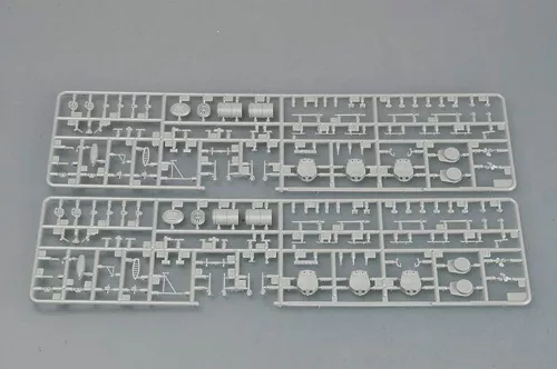 Trumpeter HMS HOOD 1931 – 1:700 hajómakett