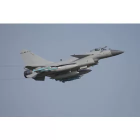   Trumpeter PLAAF J-10C Vigorous Dragon – 1:48 repülőgép makett