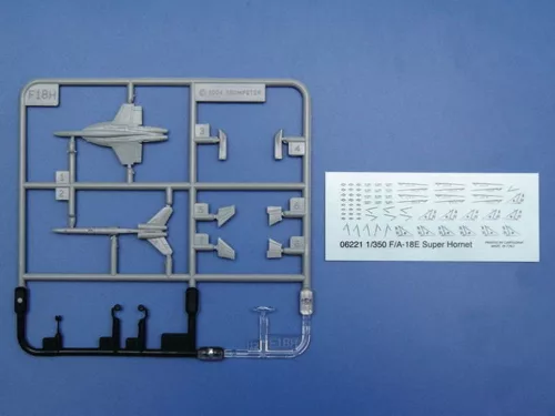 Trumpeter Grumman F/A-18 E Super Hornet – 1:350 repülőgép makett