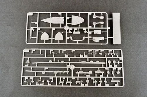 Trumpeter német haditengerészet DKM Peter Strasser – 1:700 repülőgép-hordozó makett