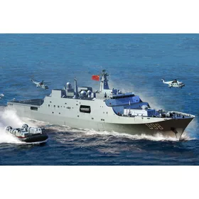   Trumpeter kínai Type 071 kétéltű szállító dokkhajó – 1:700 hajómakett