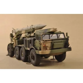   Trumpeter szovjet 9P113 TEL + 9M21 rakéta – 9K52 Luna-M rövid hatótávolságú rakétarendszer – 1:72 rakéta-/légvédelmi rendszer makett