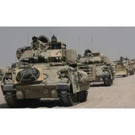 Trumpeter M2A2 Bradley – 1:72 harcjármű makett