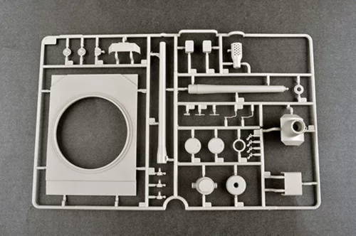Trumpeter E-100 nehéz harckocsi – Krupp toronnyal – 1:35 harcjármű makett