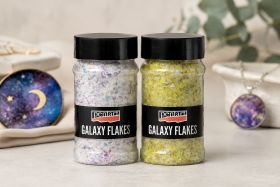 Pentart Galaxy Flakes használata – irizáló pelyhek látványos felületekhez